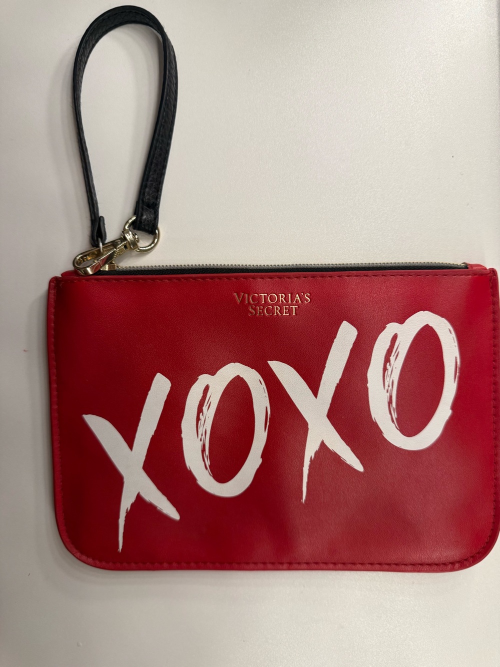 Victoria's Secret red ХОХО Wristlet Zip Pouch 🔥💋